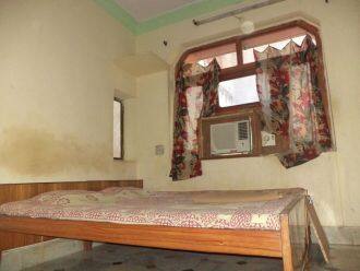 Hotel Laxmi Palace, Makrana 3